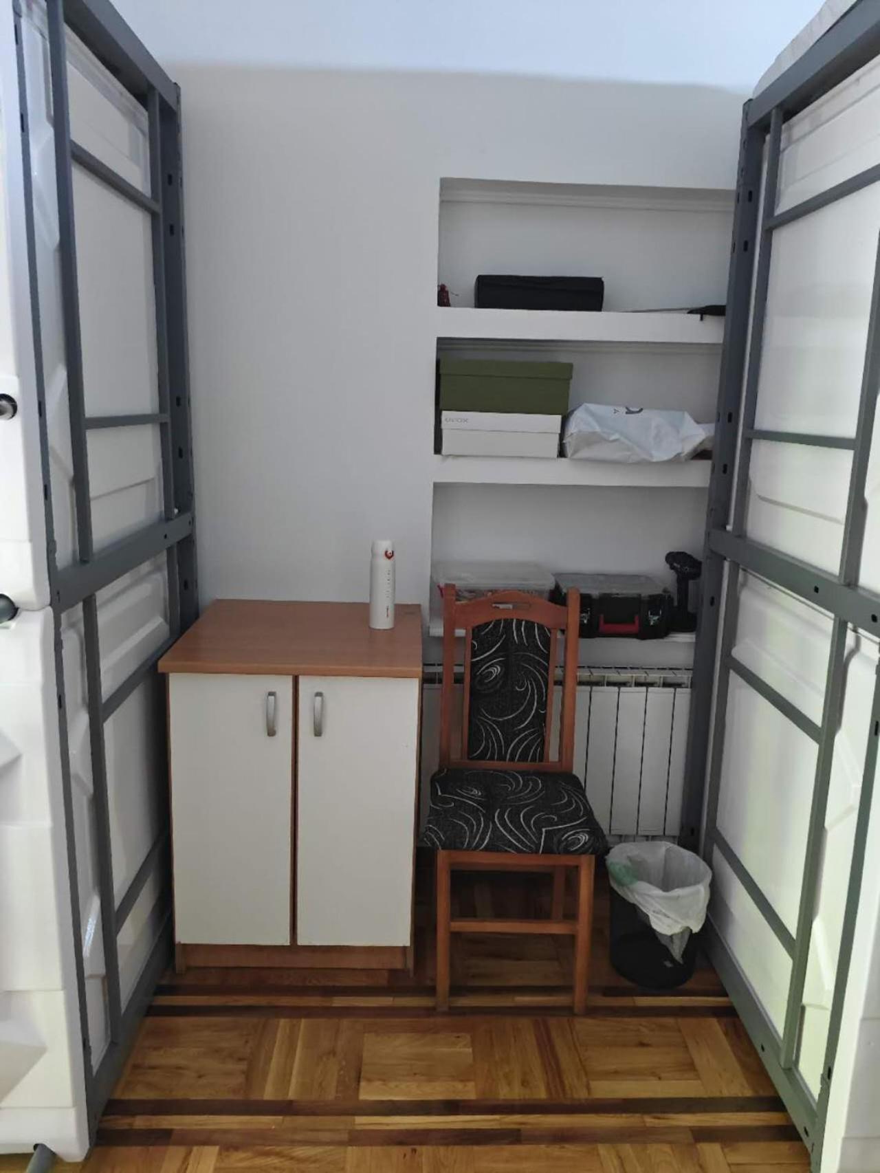 Panda Victor Space Capsule Hostel-Neo Nomad Belgrado Buitenkant foto